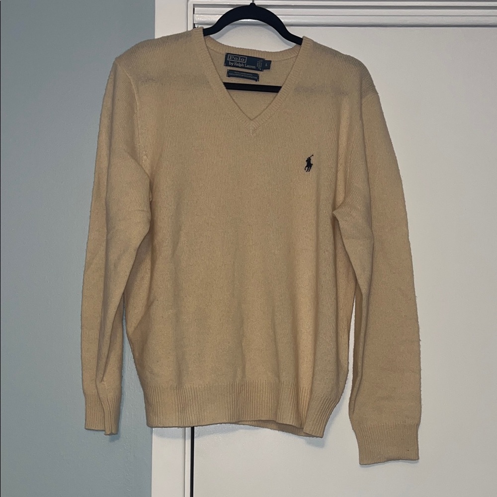 Men’s Polo by Ralph Lauren 100% lambs wool sweater, L